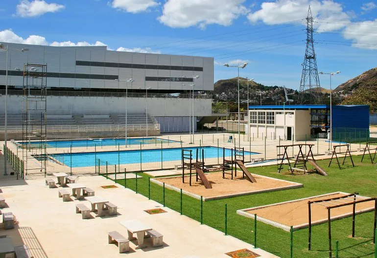 Prefeitura Municipal de Vitória ES - Centro Esportivo Tancredo de Almeida Neves - Tancredão