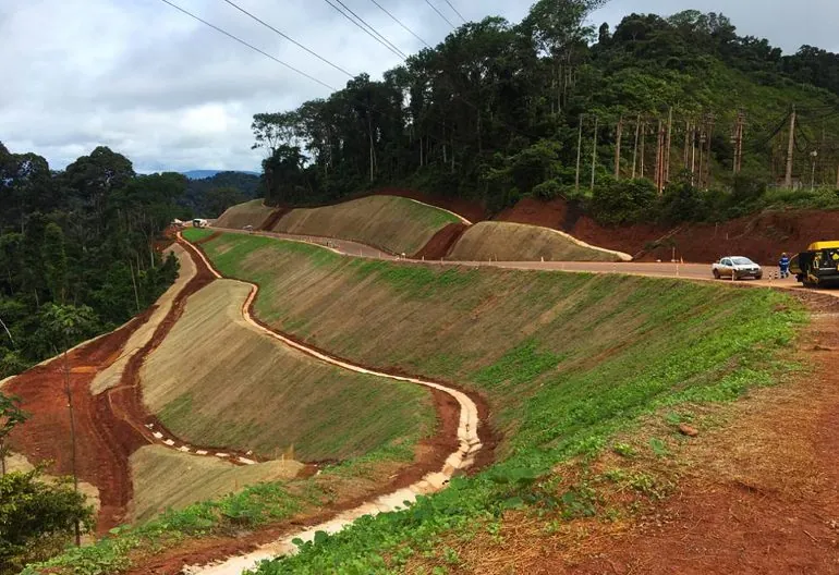 VALE PA - Estrada da Apinha - Implantação